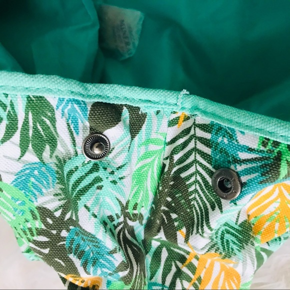 No Boundaries Green Palm Leaf Rope Tote Beach Bag - Picture 9 of 10